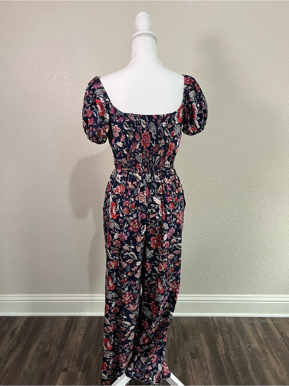 Band of the Free Women’s Size Med Jumpsuit Navy Red Pink Florals Boho Summer - Picture 5 of 11